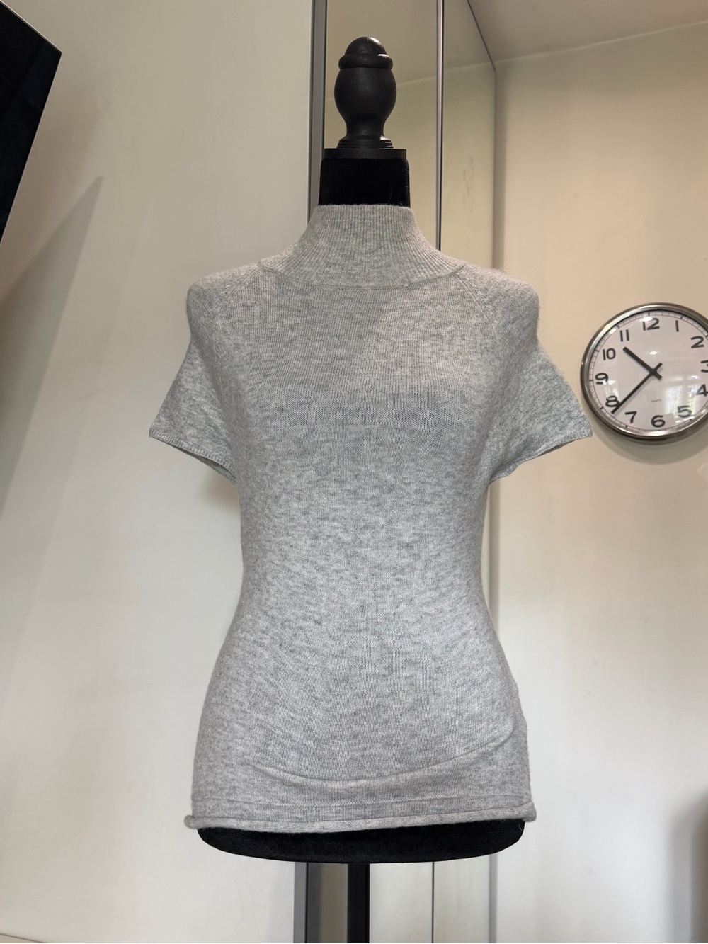 Aritzia Wilfred Grey Mock Neck Knit Top